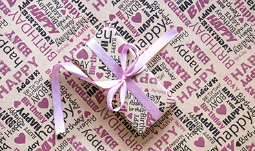 Gift Wrapping with Special Messages