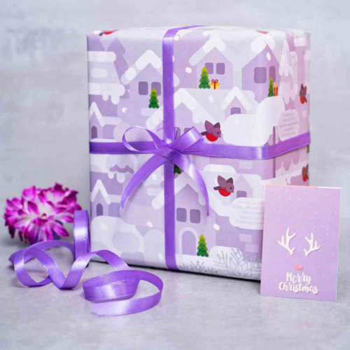 Set of 10 Winter Xmas Gift Wrapping Paper with Facts, White and Light Purple Colours